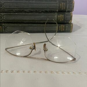 Vintage rimless wire frame  Glasses very old